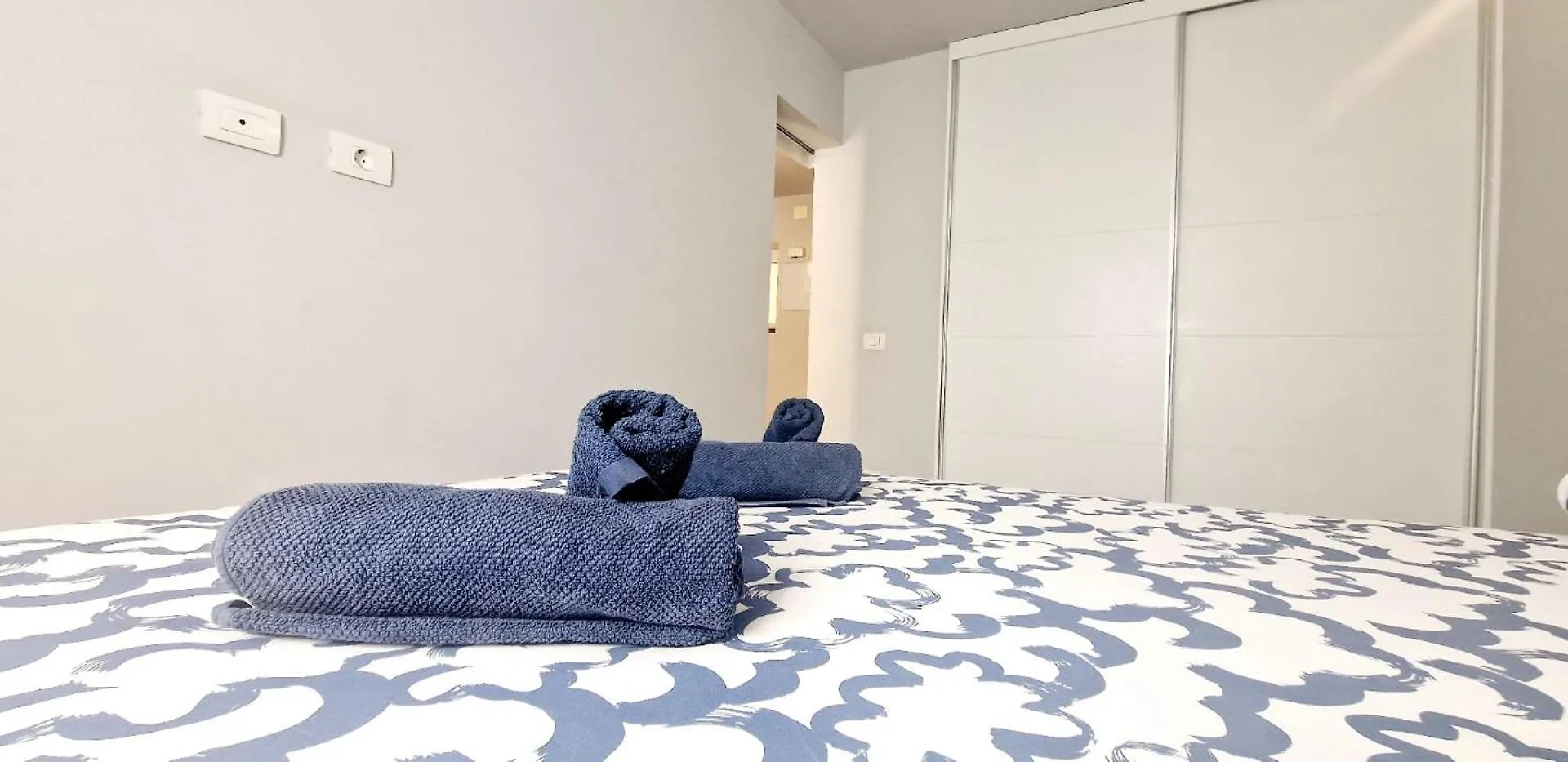 アパート Torre Del Sol 1 Bedroom Wifi Free アロナ