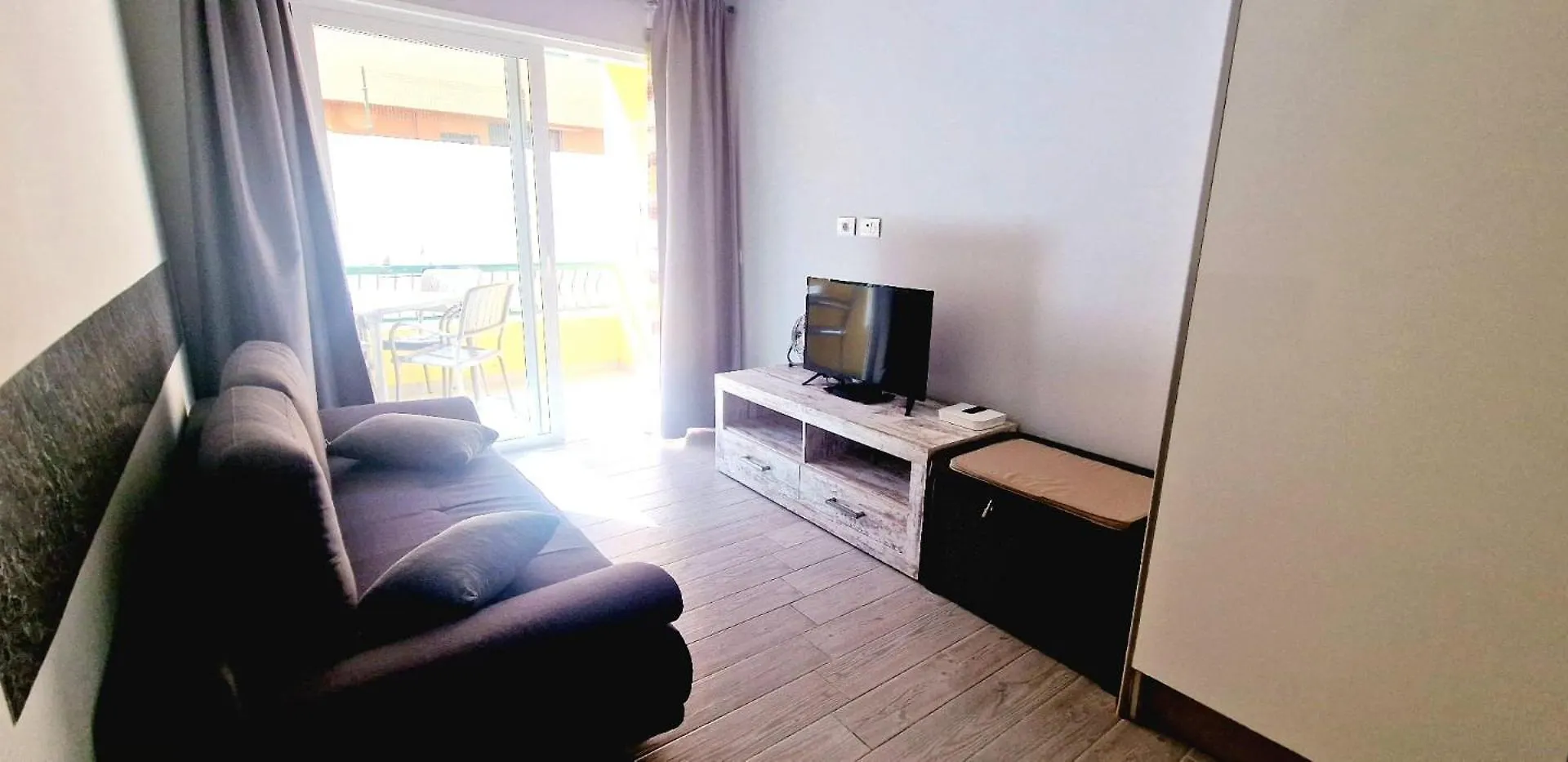 Torre Del Sol 1 Bedroom Wifi Free アロナ スペイン